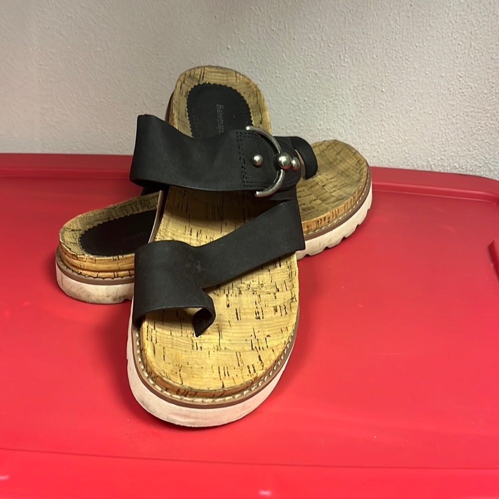 Beartraps sandals